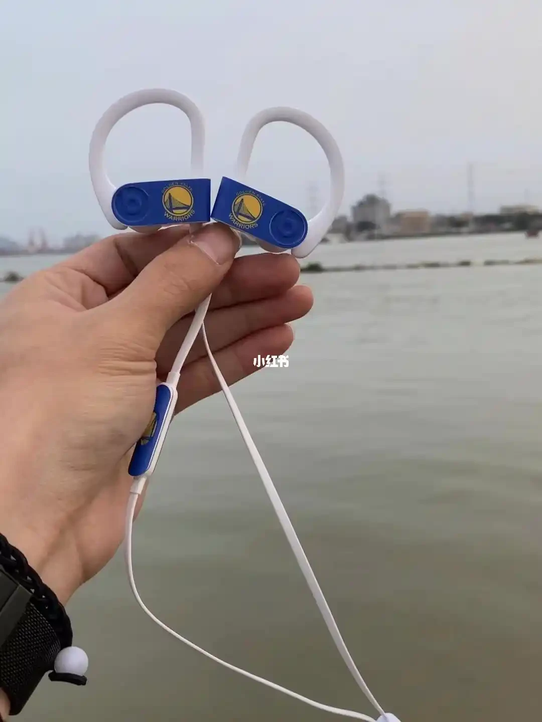 刻苦训练篮球时如何避免受伤的建议_0